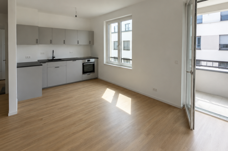 Helle 4-Zimmer-Neubauwohnung mit 2 Bädern, Einbauküche und optionalen Stellplätzen